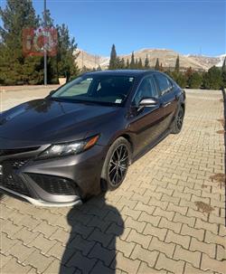 تۆیۆتا کامری